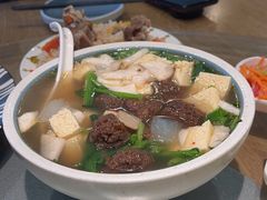 -金莹丸子汤清真(朝外SOHO店)