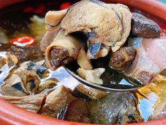 滴水不加汽锅鸡-云隐小厨·传统大理美食(复兴路店)