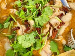 -蔼若春.传承三十年云南菜(金碧公园店)