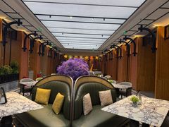 -浅深(世茂滨江精品店)