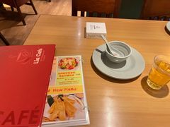 餐具摆设-Lia Cafe Bar Restaurant松山咖啡屋