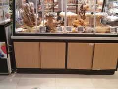 面包甜点陈列柜-盒马鲜生(皇庭广场店)