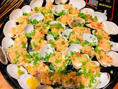 -何师烧烤·香辣蟹·川菜·30年老品牌(太古里旗舰店)