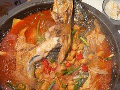 -鸣记脆皮烤鱼·海鲜烤鱼(三八广场店)