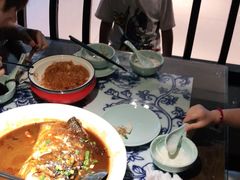 -卢大鲜鱼头捞饭(美利广场店)
