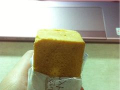凤梨酥-微热山丘(台北民生公园门市店)