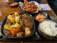 安东炖鸡-米屋石锅拌饭(师大店)