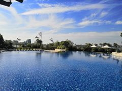 -上海滴水湖皇冠假日酒店