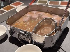 -左庭右院鲜牛肉火锅黑金店(陆家嘴中心店)