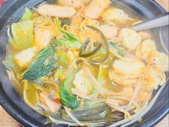 -天瑞福云南过桥米线(十里河店)