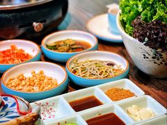 -明洞阿姨·韩式酱蟹烤肉·创意料理(三元桥店)