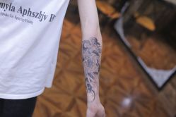 -雲艺刺青·洗纹身