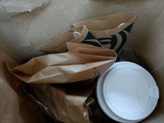 -星巴克臻选(莘庄仲盛店)