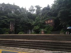 -峨眉山报国寺