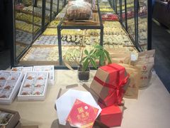 面包甜点陈列柜-清真全盛斋传统糕点(西羊市店)