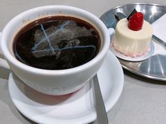 -UNI UNI(环亚凯瑟琳店)