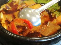 -啊美丽炭火烤肉(滑翔一店)