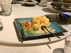 招牌沙汁大虾球-T館·花园艺术餐厅