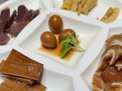 -香山湖家家宴(中山陵店)