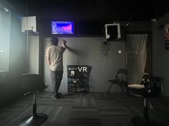 -VR 间客漫·PS电玩·虚拟现实包间游戏电竞(街道口店)