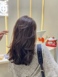 -十六番发型师事务所