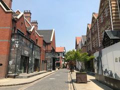 门面-钟书阁(松江泰晤士小镇店)