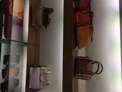 DFS环球免税店(新太阳广场店)-DFS迪斐世(香港广东道店)