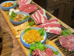 -明洞阿姨·韩式酱蟹烤肉·创意料理(三元桥店)