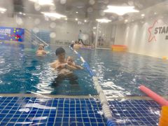 -蓝旗亲子游泳(范湖万达广场店)