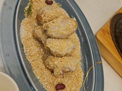 -品海楼·大连海胆锅贴馆(东港店)