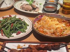 -纳鲁孜·新疆特色餐厅(上海悦荟广场店)