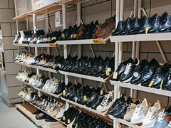 -荟品仓(青浦城市奥莱店)
