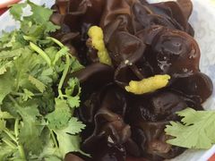 -二哥特色砂锅