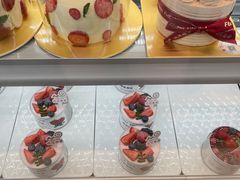 -花花卷卷·鲜食蛋糕(静安久光百货店)