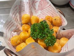 很脆的松露豆腐-新白鹿餐厅(金鹰新街口店)