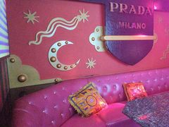 -UK派对KTV(日月广场店)