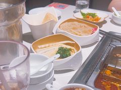 -海底捞火锅(长宁路龙之梦店)