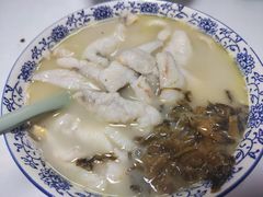 -明呈黄鱼面馆(斜土路店)