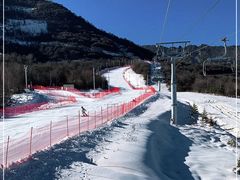 -鳌山滑雪度假区