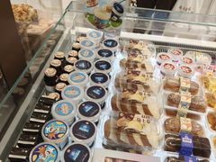 -85度C(生甜甜圈研究工坊·上海平凉店)