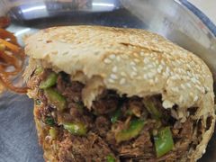 烧饼夹坛子肉-昌顺马记小吃店(昌盛园店)