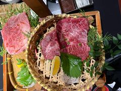 -山川小町·极番烧肉(新地假日广场店)