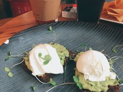 牛油果黑吐司-Moka Bros 摩卡站(嘉华店)