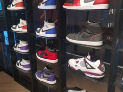 -Air Jordan(世贸天阶店)