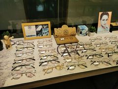 -Trend1881视光·蔡司视觉(领展广场店)