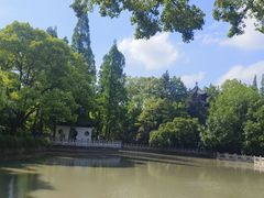 -汇龙潭