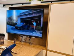 -上海宝信宝马4S店