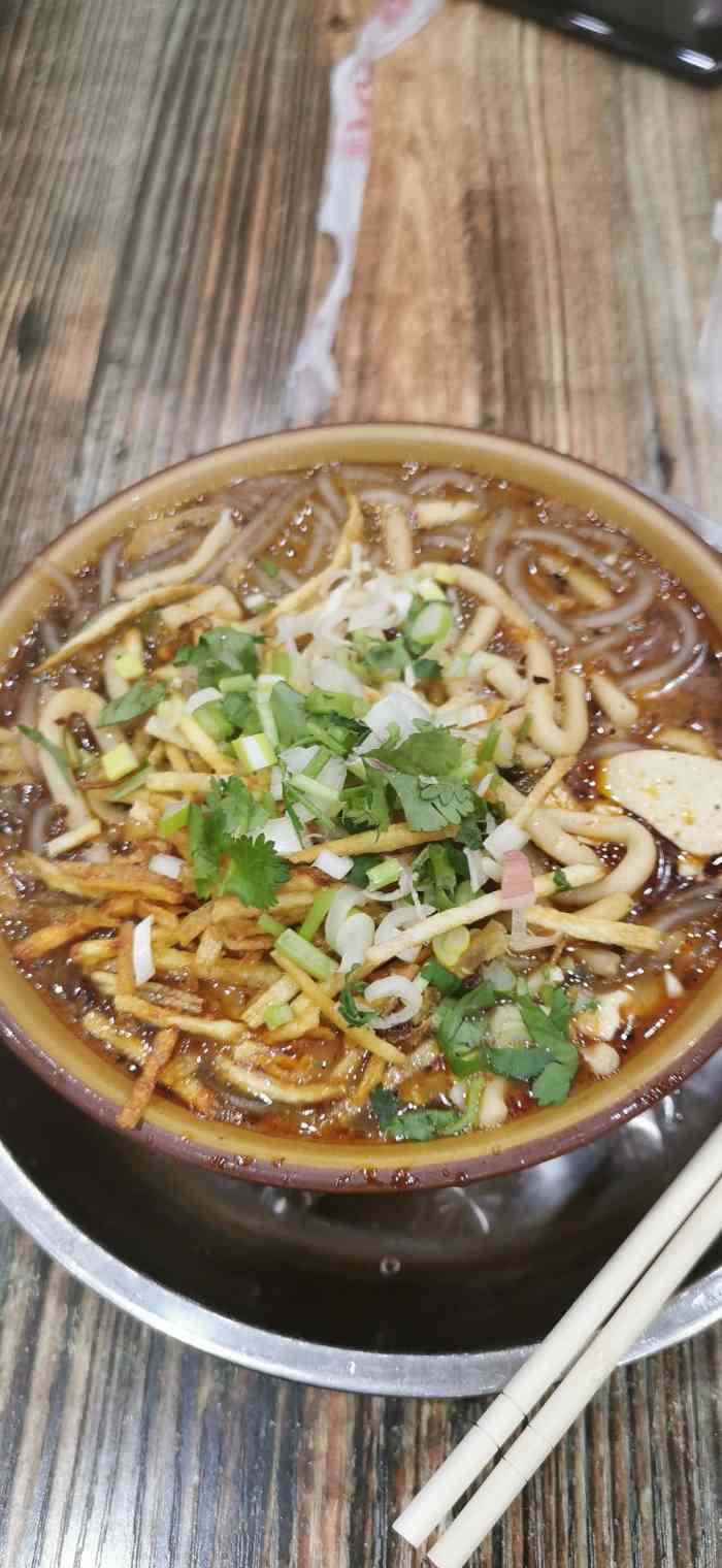 晓军羊杂碎肉夹馍(米脂店)-"逛街逛到晓军羊杂碎肉夹馍店 我们要了