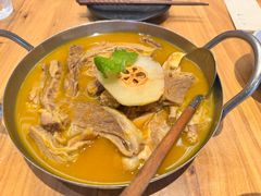 -SHAN山(前滩太古里店)