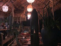 -乌托邦酒吧和餐厅